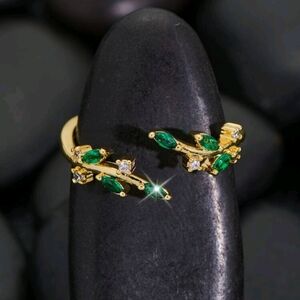 NEW adjustable women's ring, emerald green, CZ diamond, gold